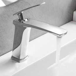 Robinet de lavabo de salle...