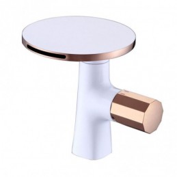 Robinet de lavabo de salle...