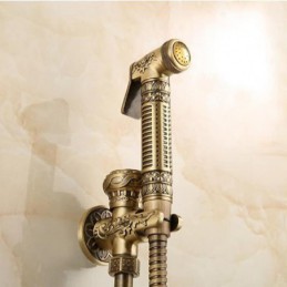 Robinet de bidet en cuivre...