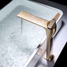 Robinet de salle de bain...