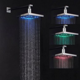 Douche à effet pluie à...