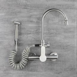 Robinet de cuisine moderne...