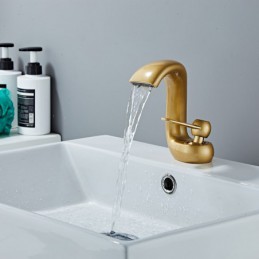Robinet de lavabo de salle...