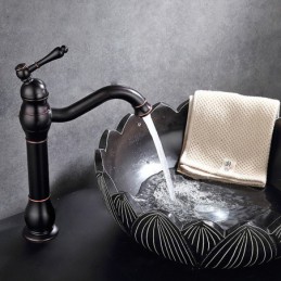 Robinet de salle de bain à...