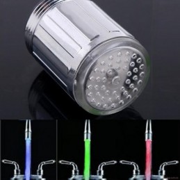 Robinet d'eau à LED monté...