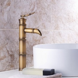Robinet de salle de bain...