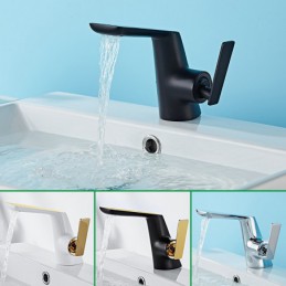 Robinet de lavabo de salle...