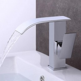 Robinet de salle de bain à...
