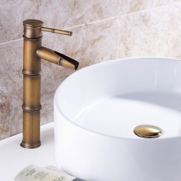 Robinet de salle de bain...