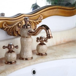 Robinet de lavabo de salle...